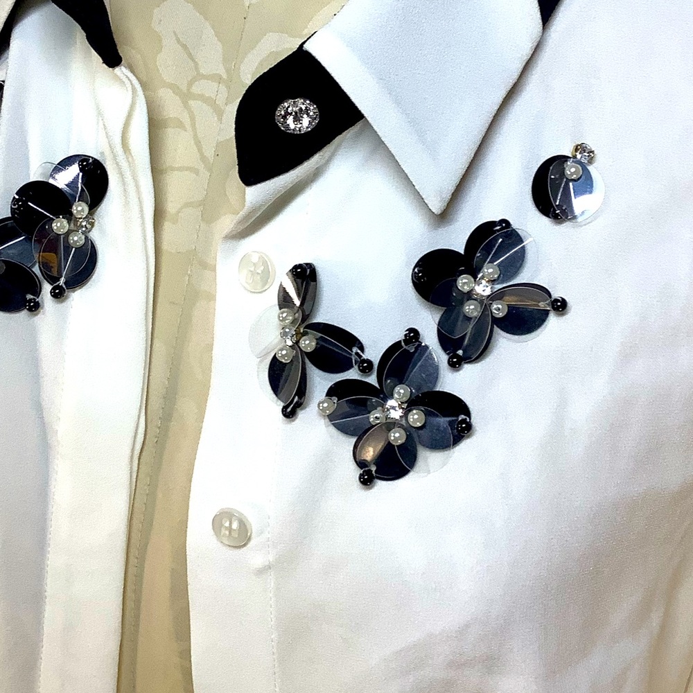 JZ Jurui? Embellished Rhinestone Floral Blouse S